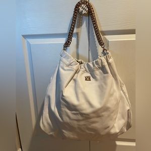 🤍 FLASH SALE! 💕 Escada White Hobo